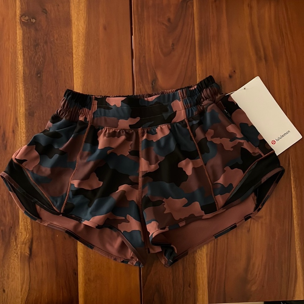 Lululemon Short 2.5” Lined Size 4